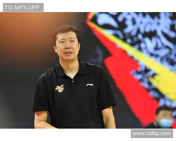 王治郅严厉批评手机干扰球员专注力国家队就餐时禁止使用手机